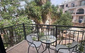 Cozy 1 Bedroom Apartment Close To The Beach